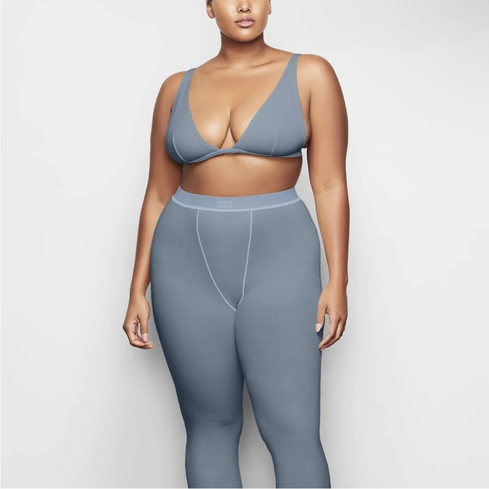 Skims Kyanite leggings